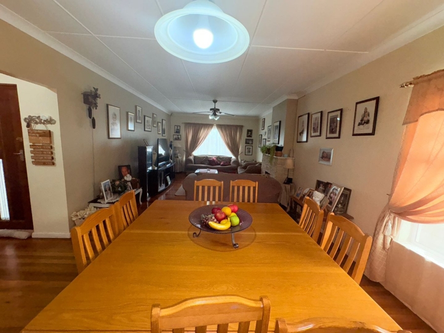 7 Bedroom Property for Sale in Sunnyridge Eastern Cape